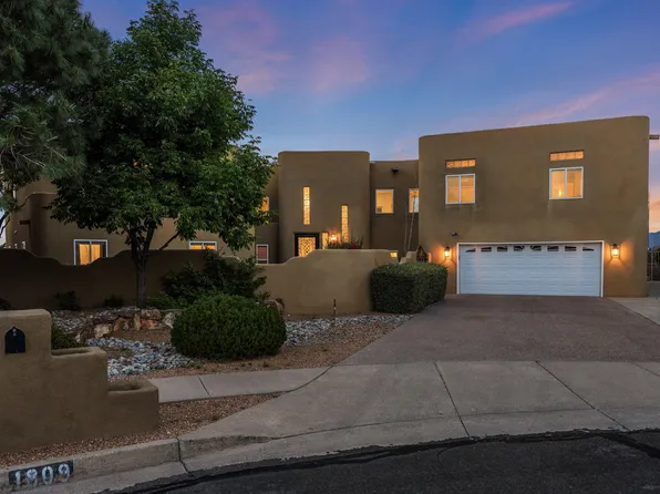 1809 Archuleta Dr NE, Albuquerque, NM 87112