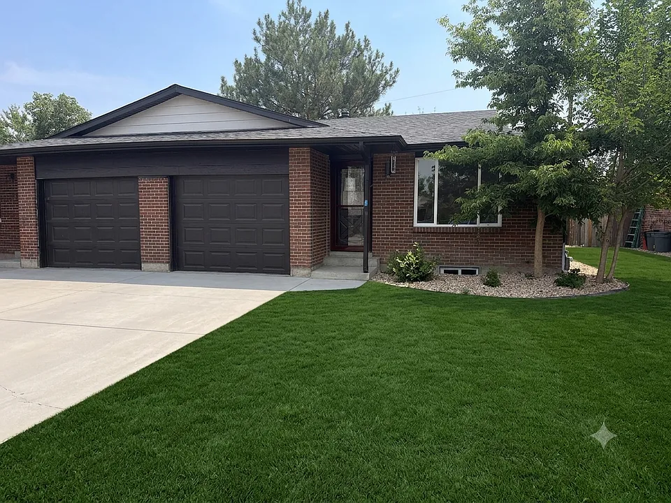250 N 11th Ct