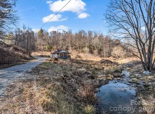 530 Mine Creek Rd, Bakersville, NC 28705
