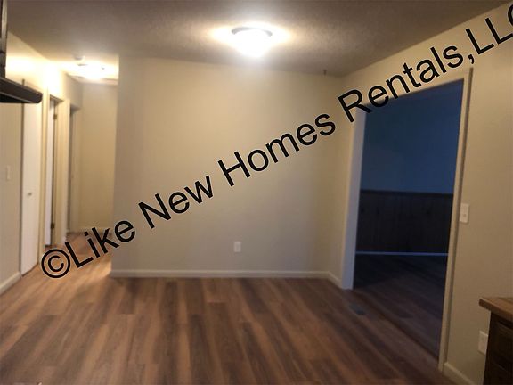 5th image of 4440 Shubert Ave