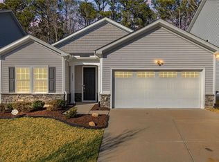 3281 Douglas Fir Rd, Raleigh, NC 27616