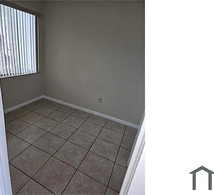 1442 SE 24th Ct — Photo 9