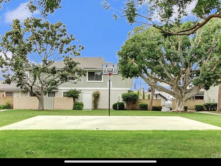 16391 De Anza Cir — Photo 5