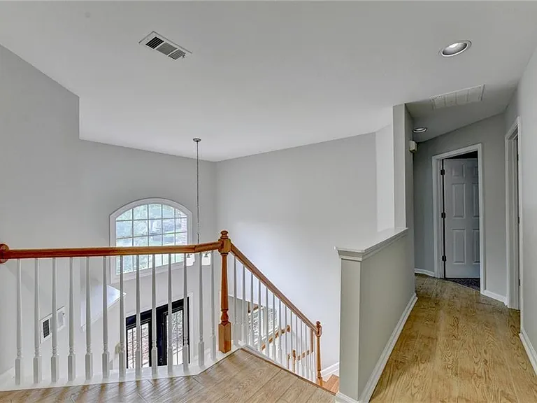 2835 Crestmont Ct — Photo 40