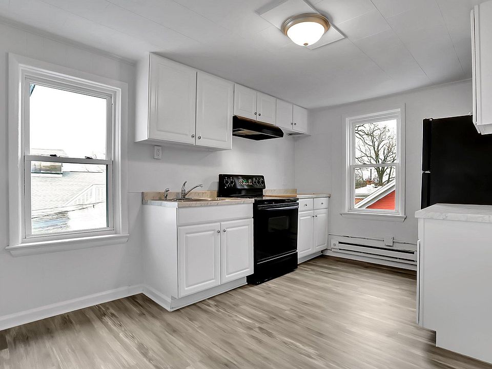 1st image of 655 S Potomac St #5