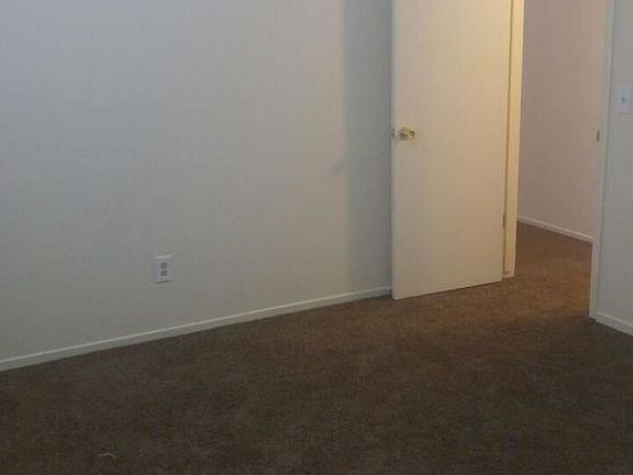 5th image of 4217 N Fruit Ave APT 105