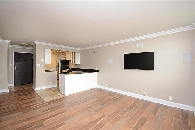 1st image of 700 E 8th St Unit 12Q