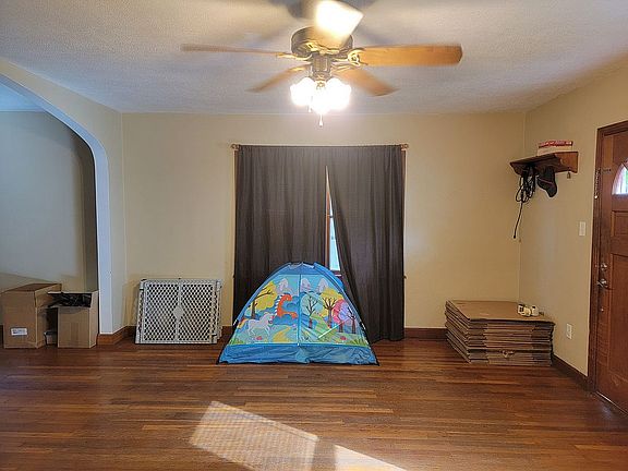 5th image of 311 S Topeka St