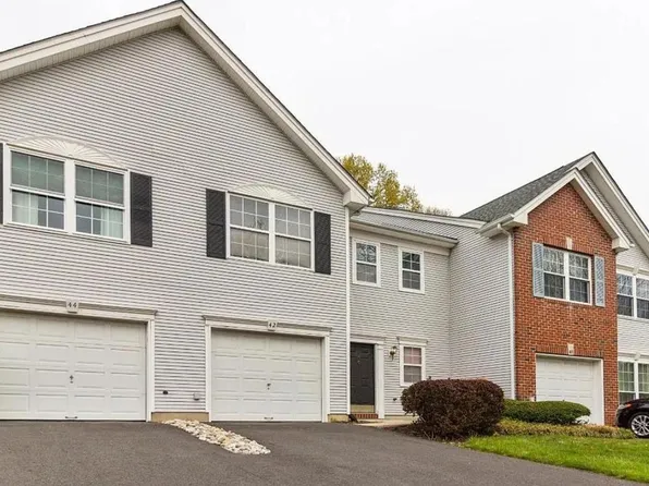 42 Pennsbury Way, East Brunswick, NJ 08816