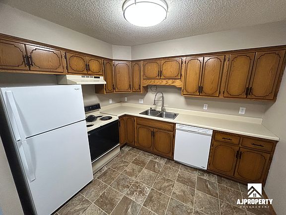 2nd image of 601 N Teton Dr APT 8
