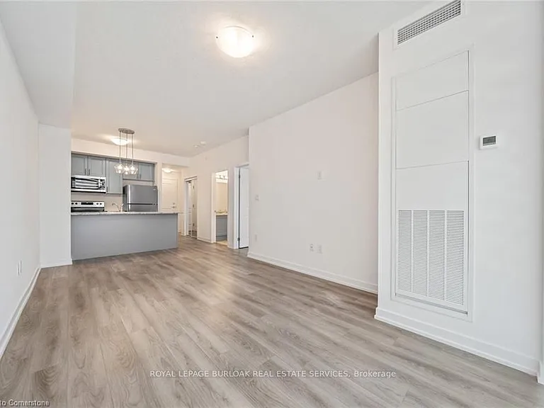 460 Dundas St E #230 — Photo 20