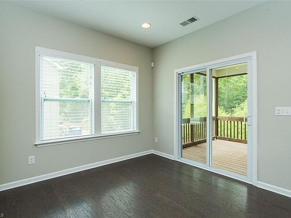 4th image of 874 Longleaf Pine Pl
