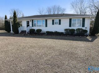 104 Guntersville Rd, Arab, AL 35016