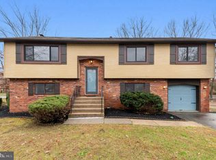 32 Breckinridge Dr, Berlin, NJ 08009