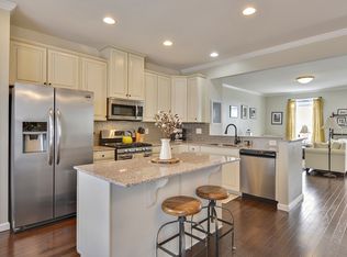 1787 Rockledge Ter, Woodbridge, VA 22192