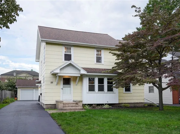 27 Biltmore Dr, Rochester, NY 14617