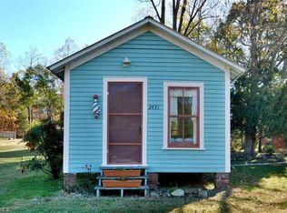 2431 Glencoe St, Burlington, NC 27217