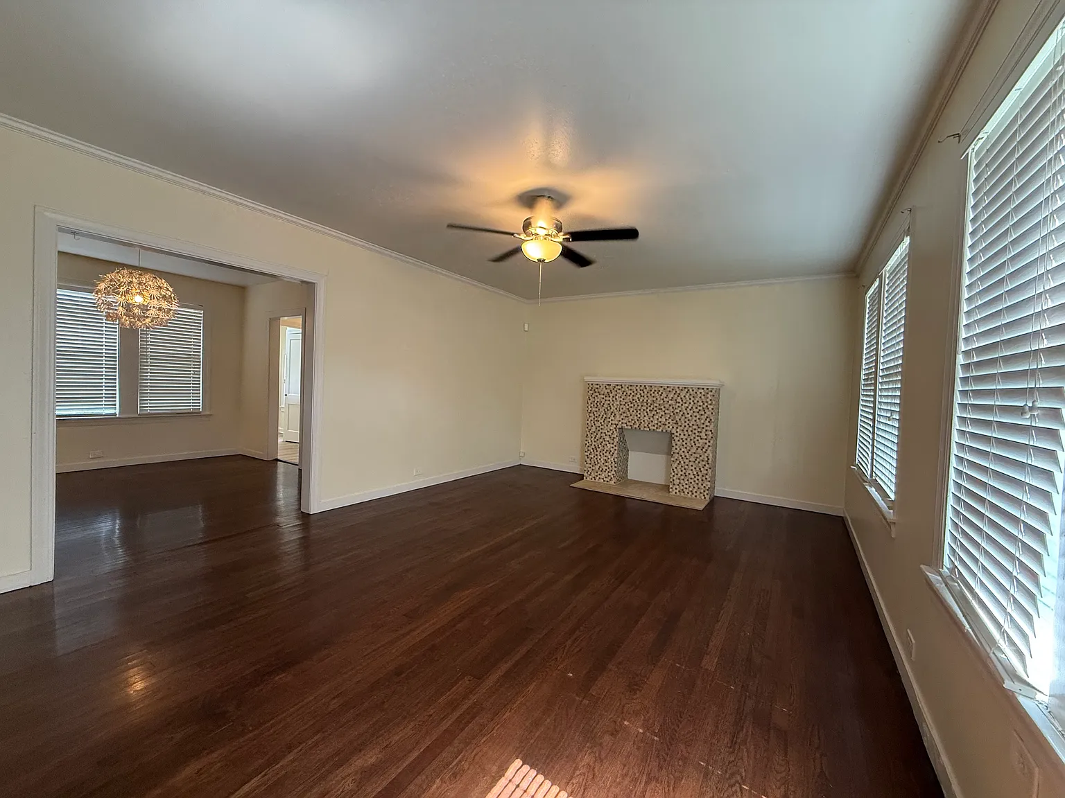 1 bed, 987 sqft, $1,150 — Photo 3