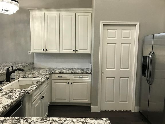 3rd image of 510 E Arabian Dr