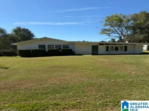 135 Taylor St, Parrish, AL 35580