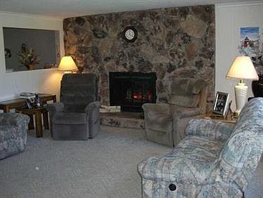 3rd image of 1606 Brentwood Dr