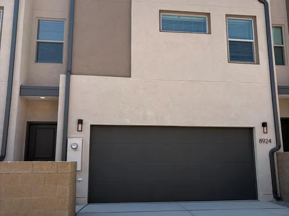 8924 Mountain Ash Ave SW, Albuquerque, NM 87121