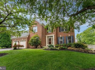 9271 Worthington Dr, Bristow, VA 20136