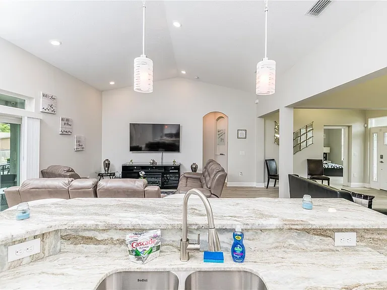 5816 Little River Dr — Photo 9