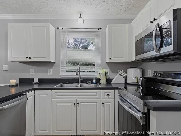 2130 Hull Rd — Photo 18