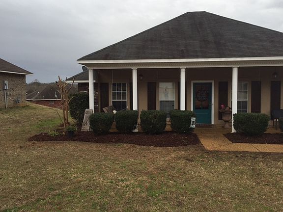 4th image of 550 Eaglewood Dr
