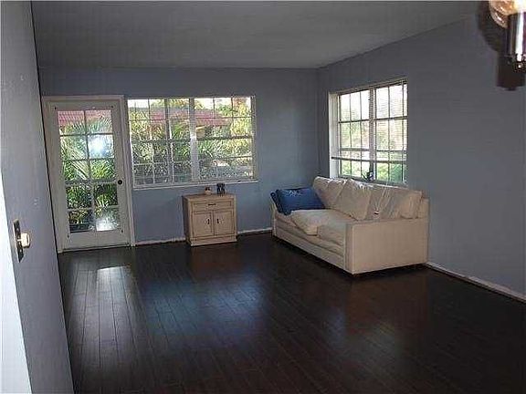 2nd image of 1940 NE 2nd Ave APT 210J