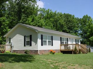 172 Poplar Ln, Lansing, NC 28643