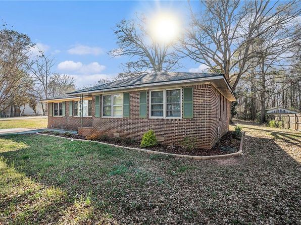 403 Etten Dr, Monroe, GA 30655