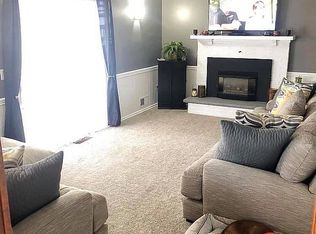 207 Applegrove Dr, Rochester, NY 14612