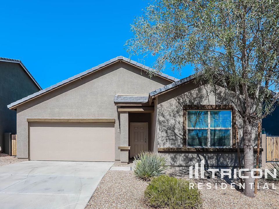 1st image of 4504 W Saddlebush Way