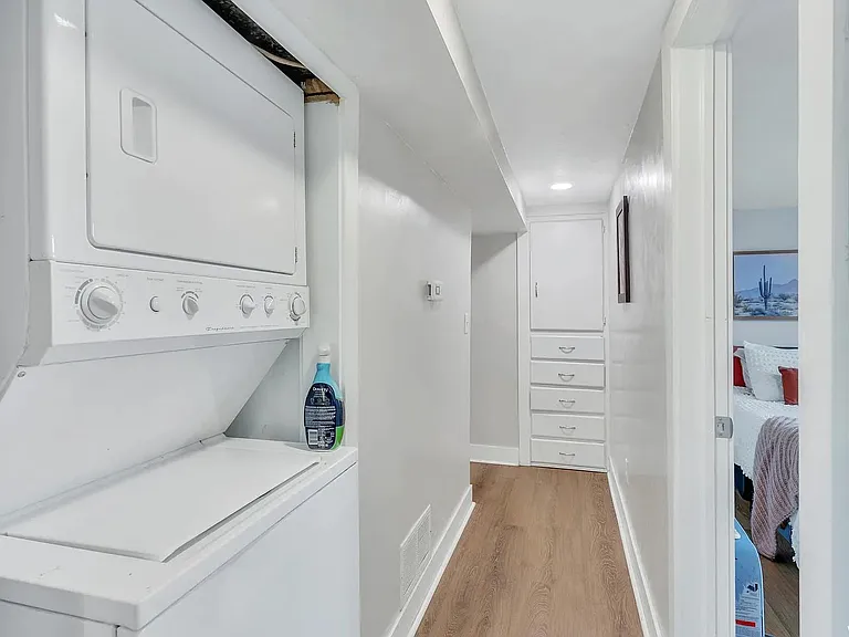 430 N 800 E — Photo 11