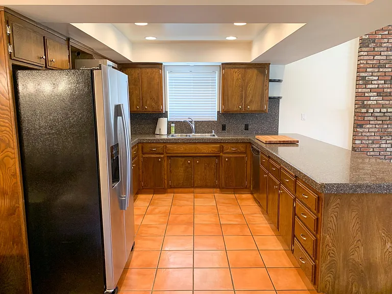 8905 Campus Park Ct — Photo 8