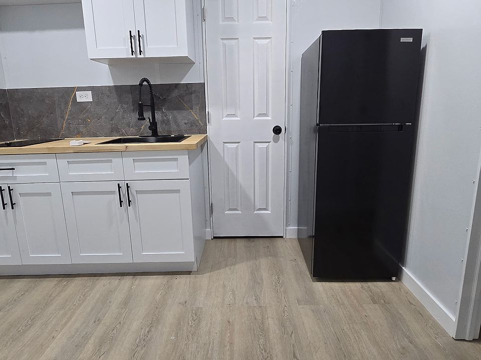 1st image of 1540 NW 15th Ter