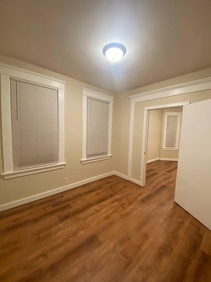 162 Butler St — Photo 2