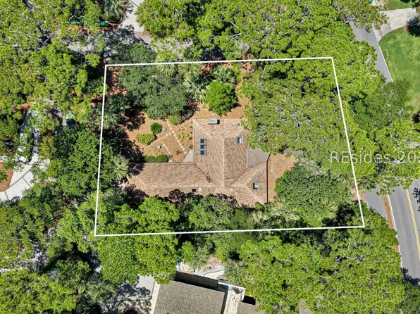1 Whistling Swan Rd, Hilton Head Island, SC 29928