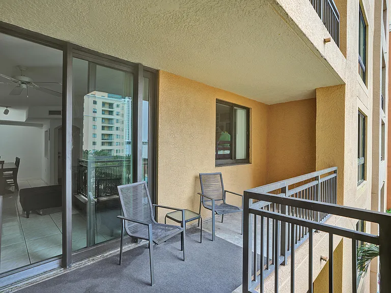 100 N Federal Hwy #723 — Photo 35