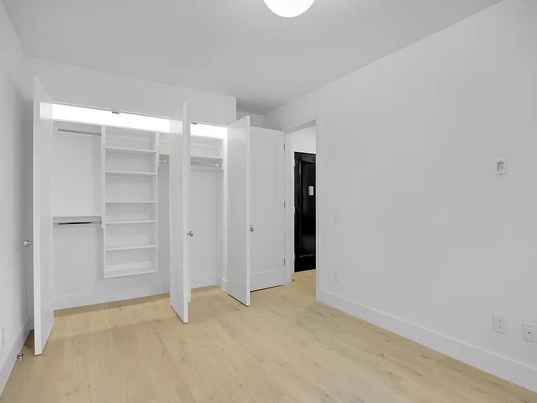 145 Henry St #4V — Photo 6