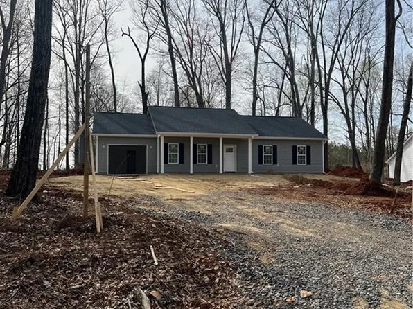 150 Carolina Ave, Mocksville, NC 27028