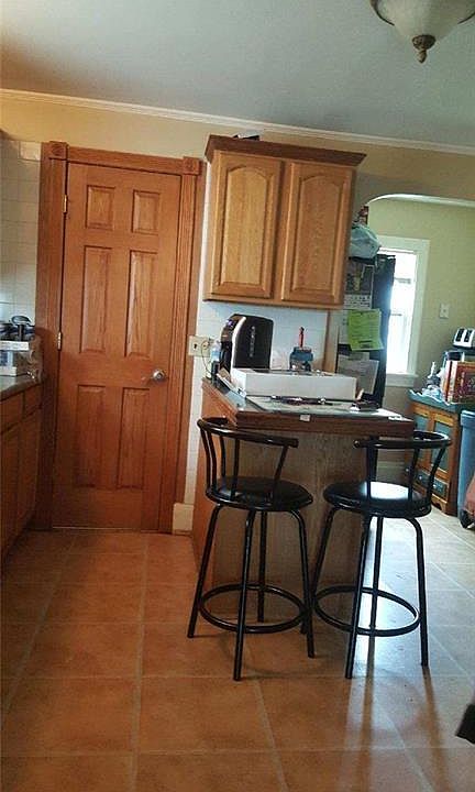 2nd image of 10473 Jolls Rd