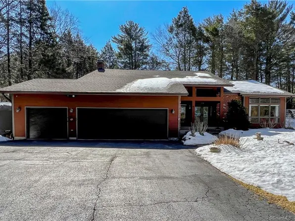 130 Lair Road, New Hartford, CT 06057