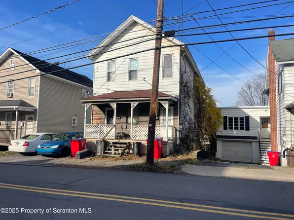 69 Belmont St, Carbondale, PA 18407