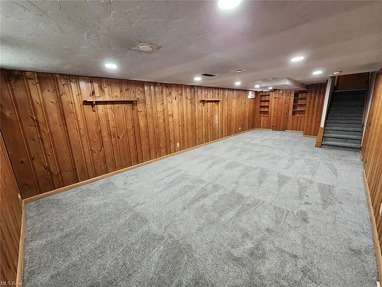 2536 Claver Rd — Photo 21