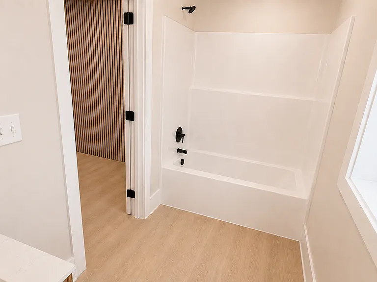551 Elm St — Photo 3