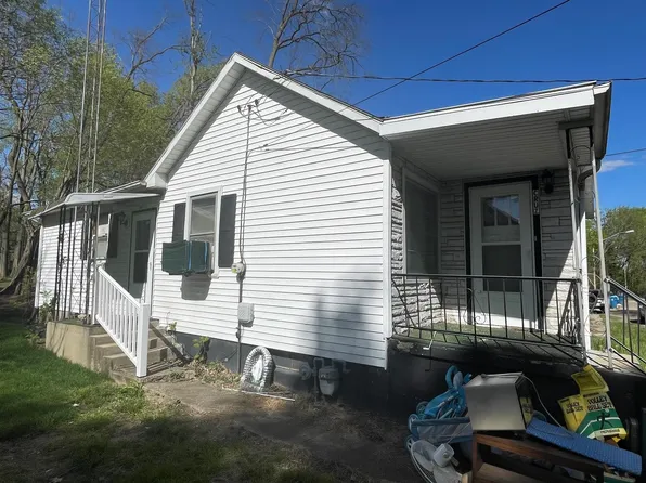 108 E 2nd St, Depue, IL 61322