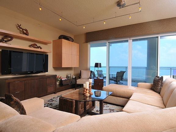 2nd image of 990 Boulevard Of The Arts APT 1003
